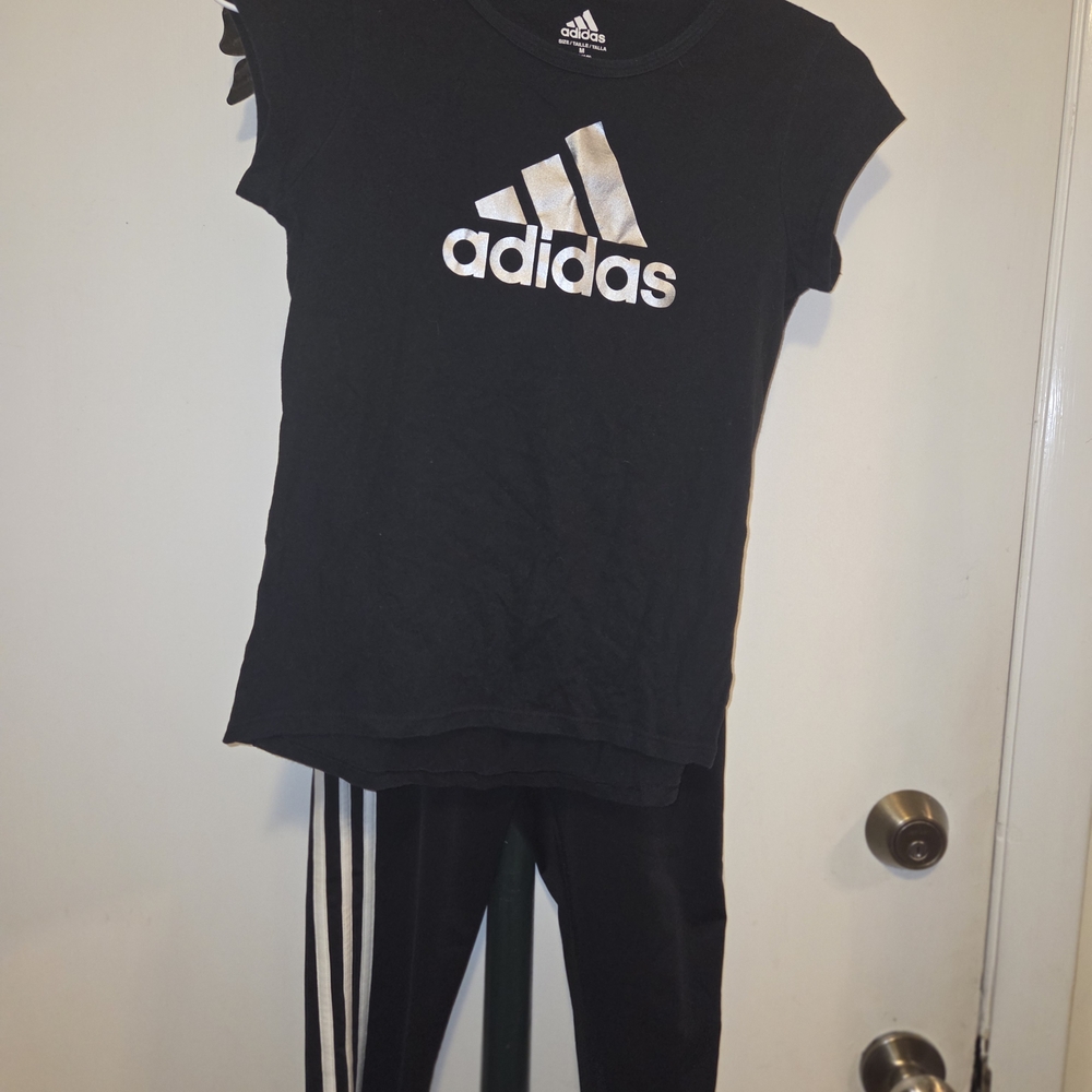 Adidas Girls 2pc Athletic Set Black Logo Tee + Climalite Stripe Capri Leggings |